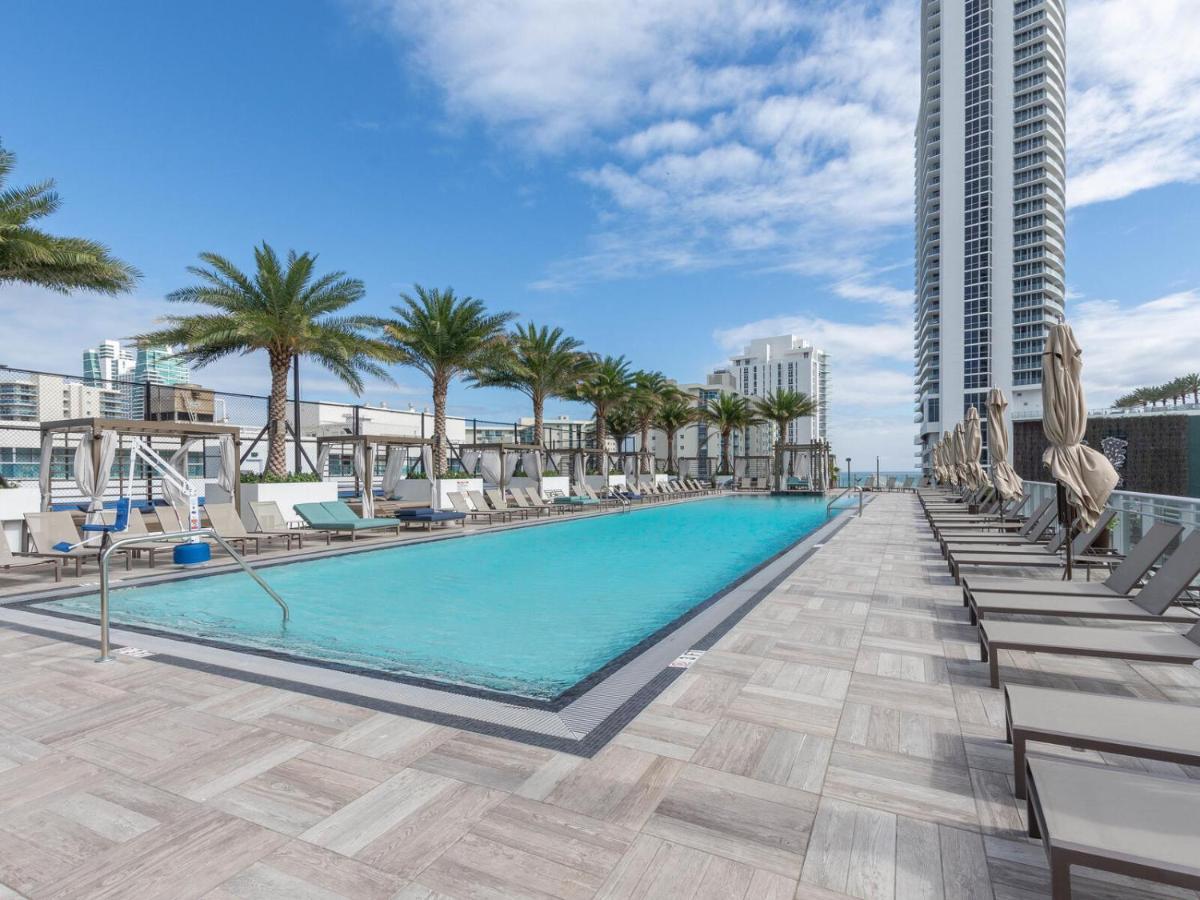 Hyde Beach House Three-Bedroom, Waterfront, Ocean And Intercostal View, Rooftop Pool, 5 Min Walk To Beach ฮอลลีวูด ภายนอก รูปภาพ