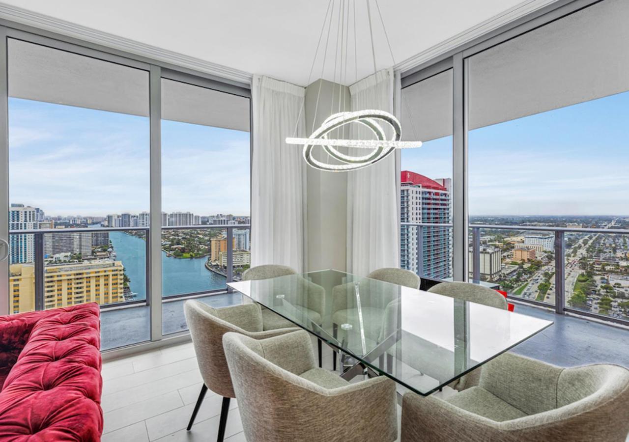 Hyde Beach House Three-Bedroom, Waterfront, Ocean And Intercostal View, Rooftop Pool, 5 Min Walk To Beach ฮอลลีวูด ภายนอก รูปภาพ