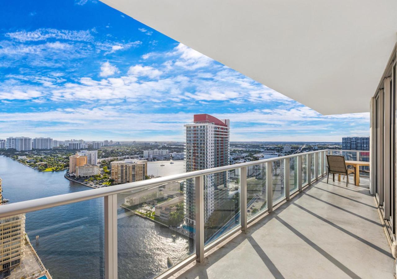 Hyde Beach House Three-Bedroom, Waterfront, Ocean And Intercostal View, Rooftop Pool, 5 Min Walk To Beach ฮอลลีวูด ภายนอก รูปภาพ