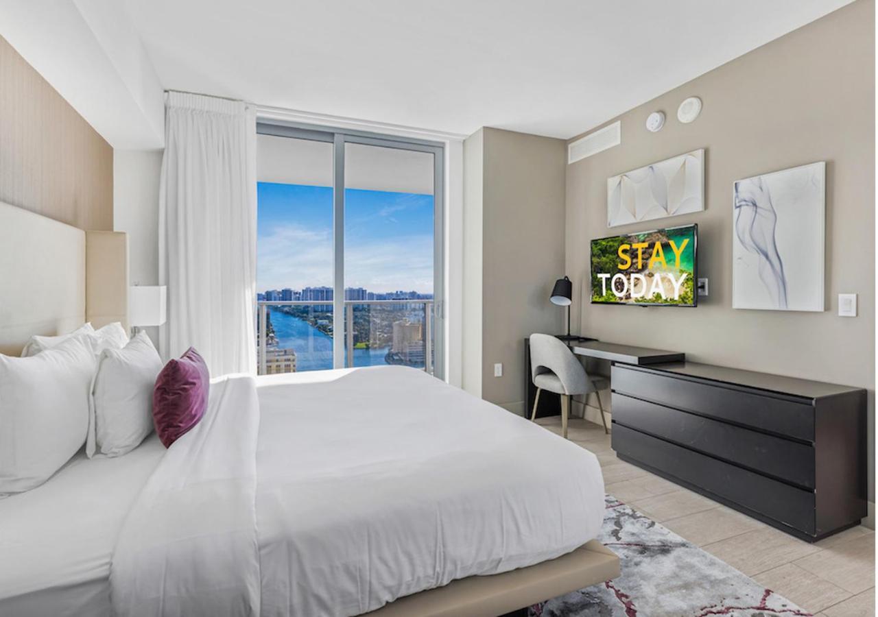 Hyde Beach House Three-Bedroom, Waterfront, Ocean And Intercostal View, Rooftop Pool, 5 Min Walk To Beach ฮอลลีวูด ภายนอก รูปภาพ