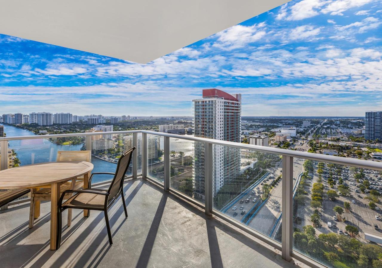 Hyde Beach House Three-Bedroom, Waterfront, Ocean And Intercostal View, Rooftop Pool, 5 Min Walk To Beach ฮอลลีวูด ภายนอก รูปภาพ